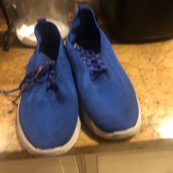 Used shoes but I’m good condition - Picture 2 of 4
